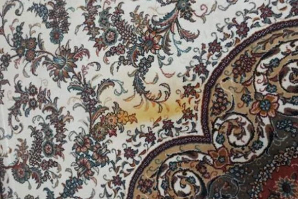 از بین بردن لکه زرد سوختگی فرش