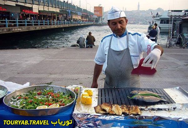 خوراکی‌ها و غذاهای خیابانی استانبول که به هیچ عنوان نباید از دست داد!   (عنوان رپورتاژ)