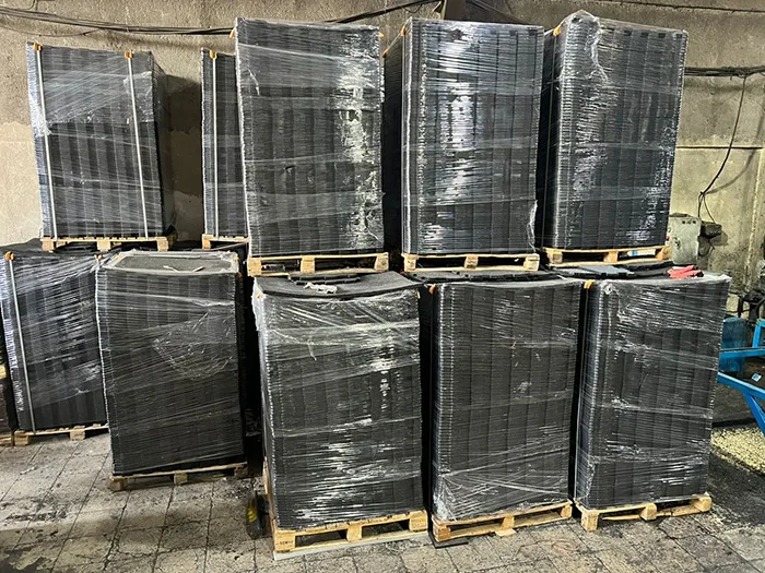 ثمین پلیمر: تولید کننده کفپوش گرانولی برای باشگاه ورزشی و بدنسازی 4 ثمین پلیمر: تولید کننده کفپوش گرانولی برای باشگاه ورزشی و بدنسازی